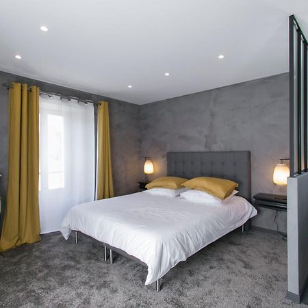 Le Presbytere De Thiverval Eksteriør billede
